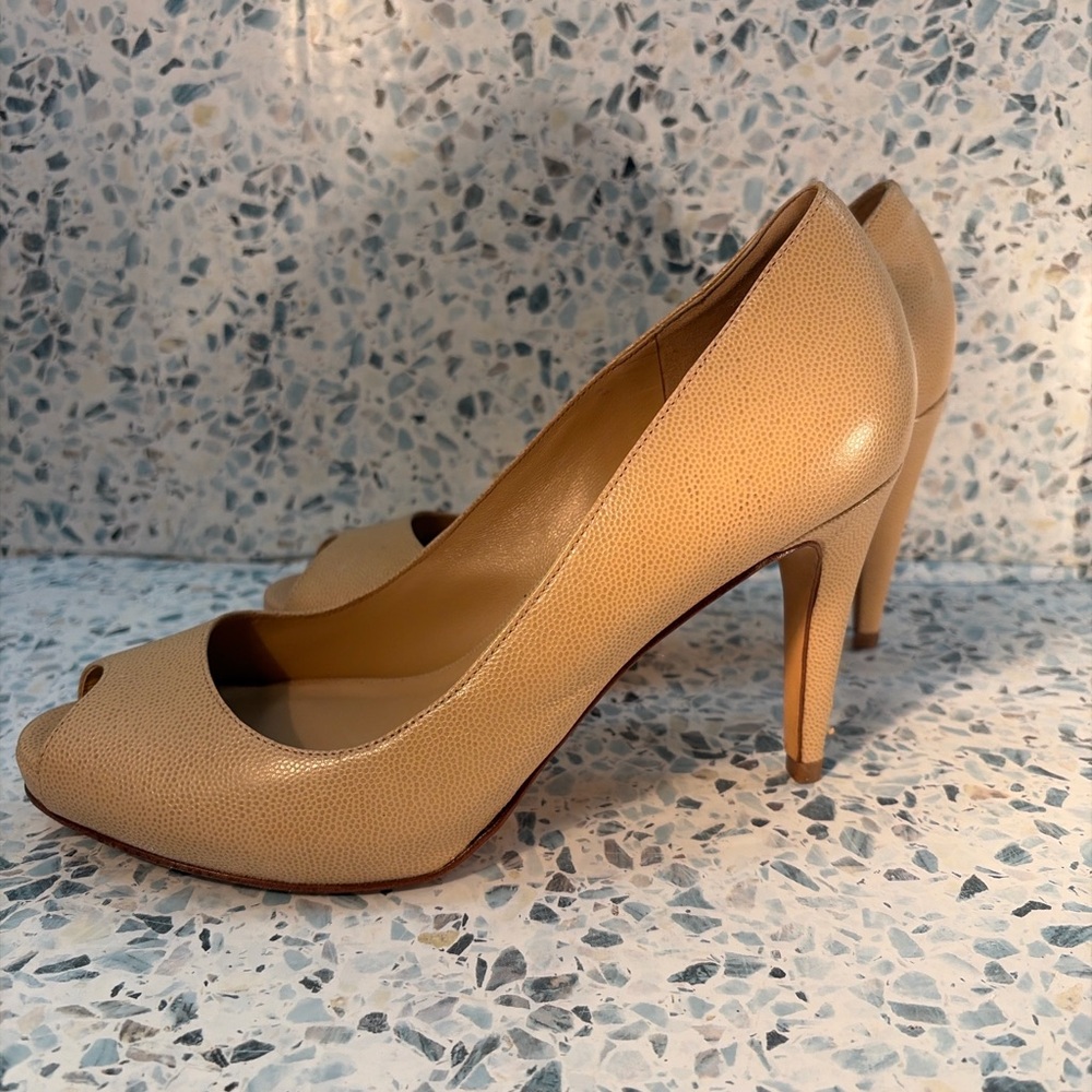 Cole Haan Nike Air Peep Toe Pumps Nude Leather Heels 7B D33806 - Picture 5 of 9